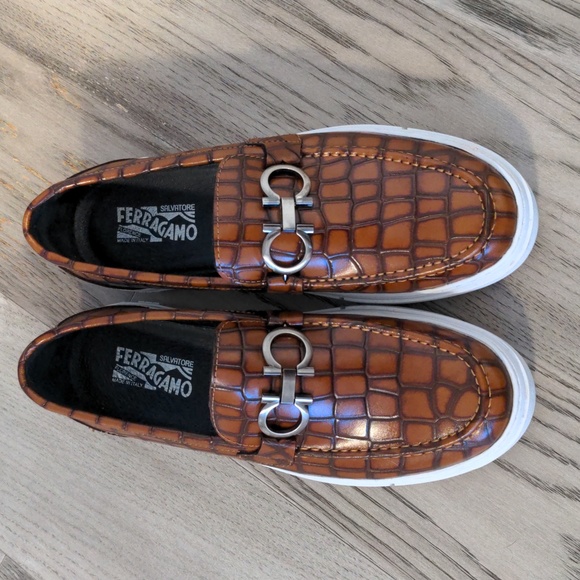 Salvatore Ferragamo leather sneakers - Picture 1 of 4